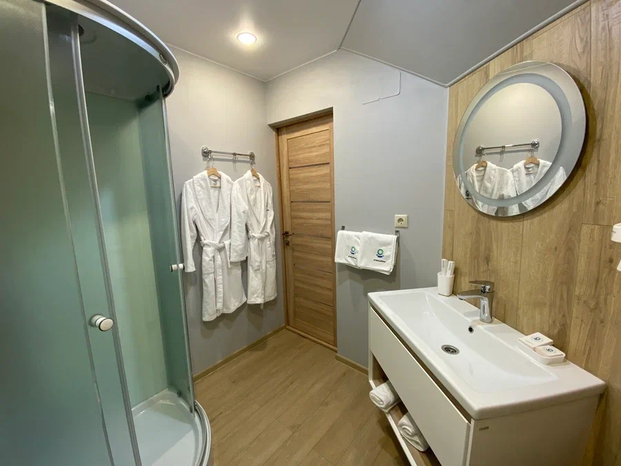 Kupatilo kao dodatna opcija za Wildhomes Dome glamping kupolu