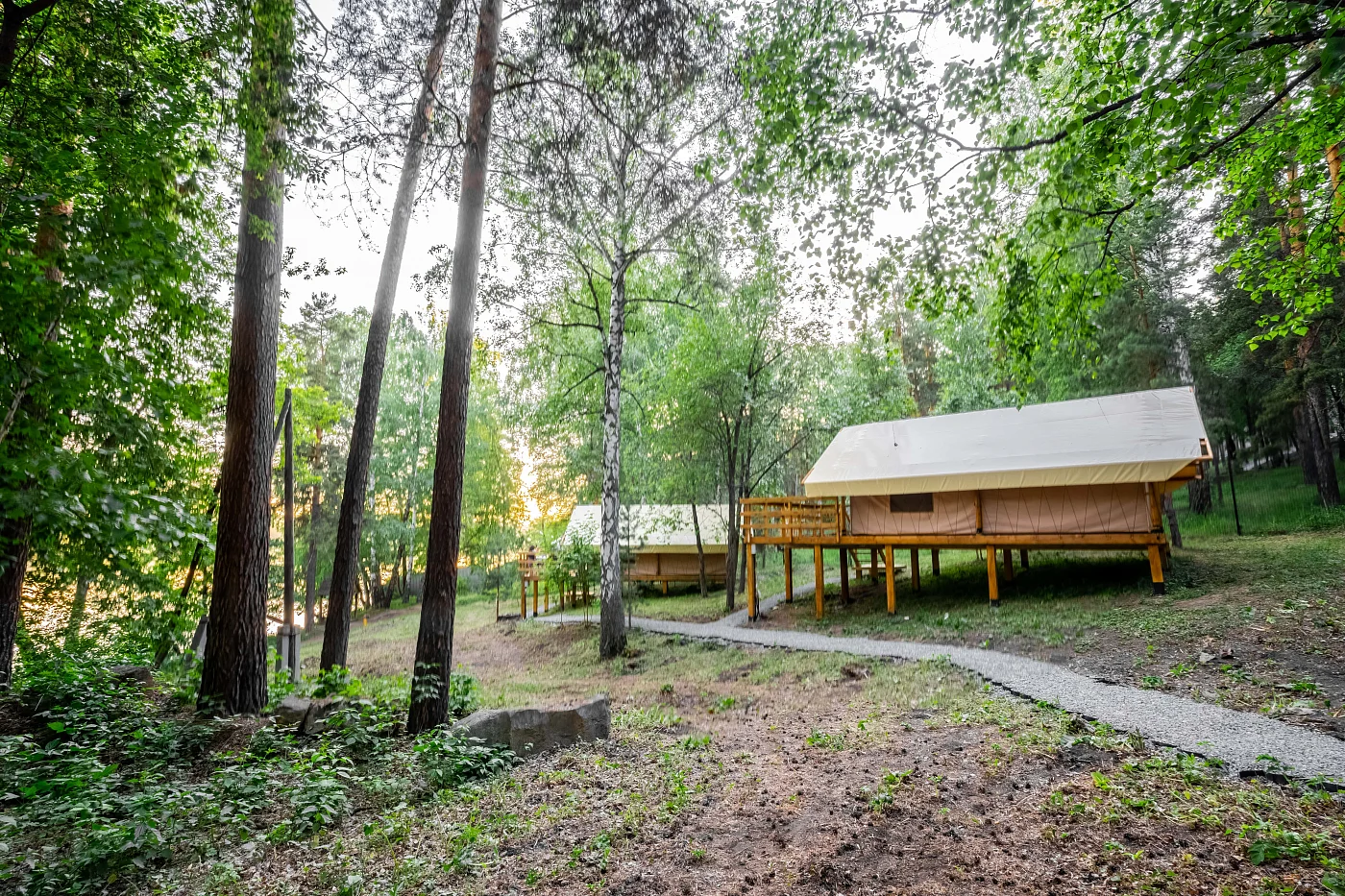 Planiranje strukture i rasporeda glamping kampa u prirodi